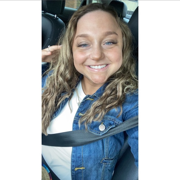 Meet your Posher, Anna - Picture 7 of 7